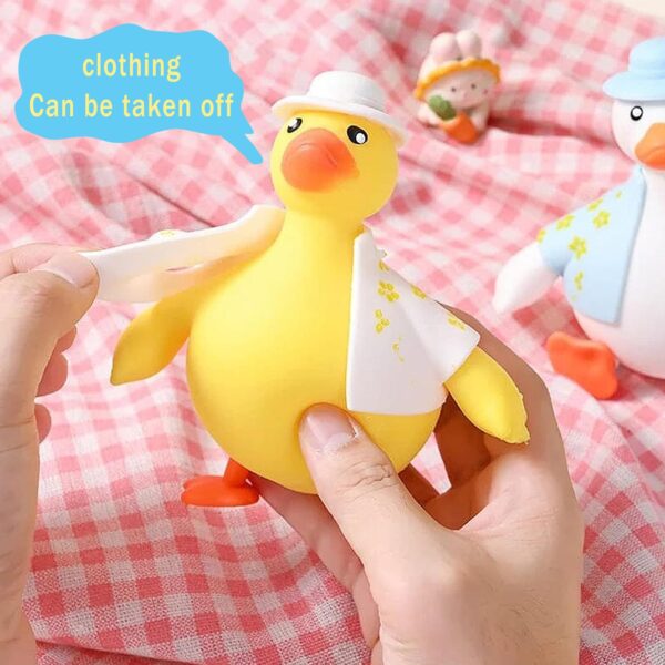 Donald Duck Squishy - Image 6