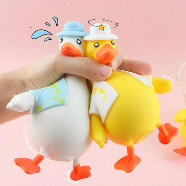 Donald Duck Squishy - Image 7